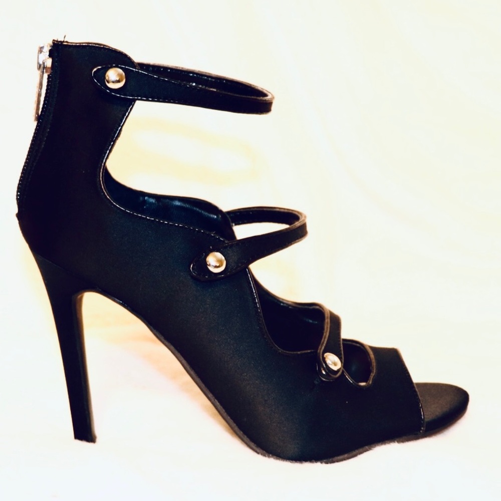 Black Guess Strappy Heels